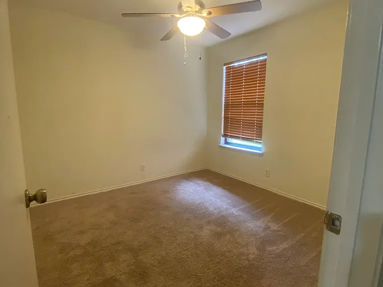 206 Calixto Ct — Photo 11