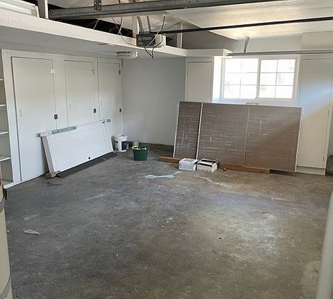 4th image of 21806 Bryant St #21806