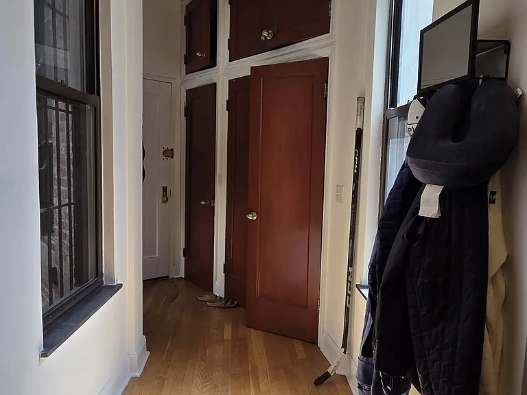 12 Cornelia St #2C — Photo 4
