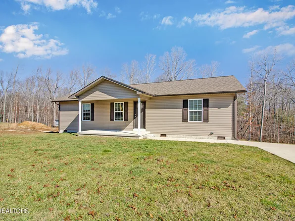 911 Kemah Ln, Crossville, TN 38572