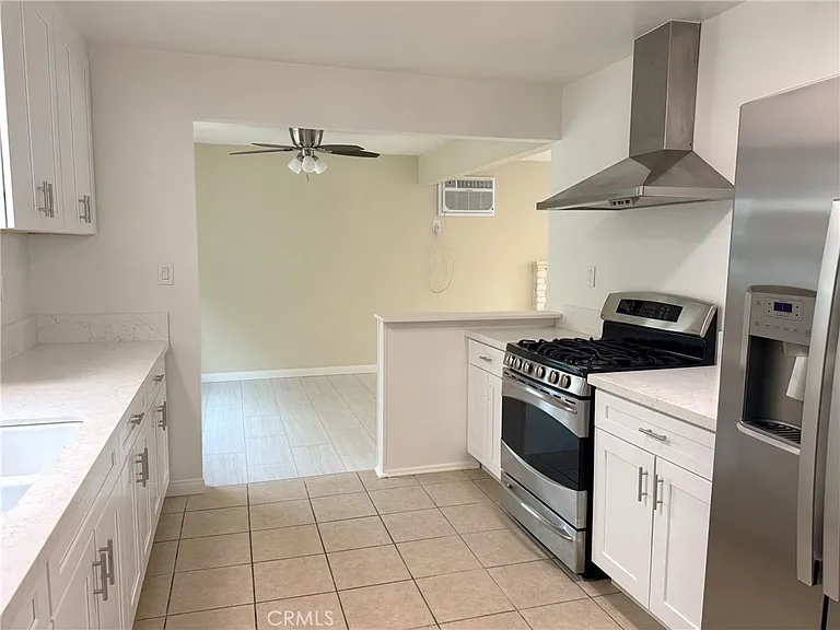 4224 1/2 La Rica Ave — Photo 6