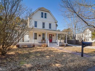 26 Division St, Manahawkin, NJ 08050