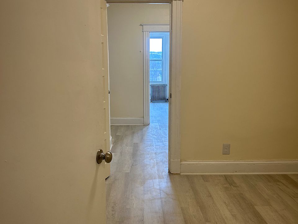 1st image of 52 Groshon Ave APT 2S