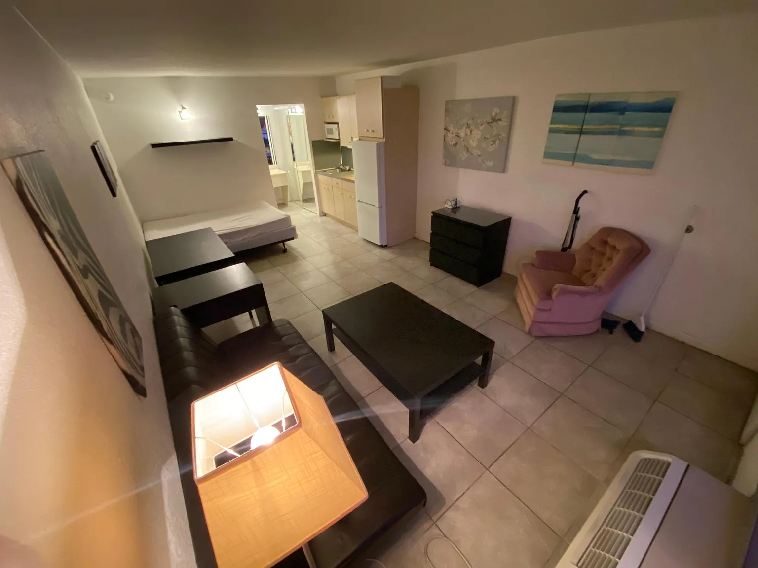 Studio, 300 sqft, $1,000 — Photo 3