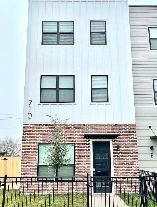 1st image of 710 Vassar Ct APT A