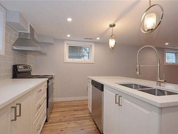3rd image of 2345 Ryder St