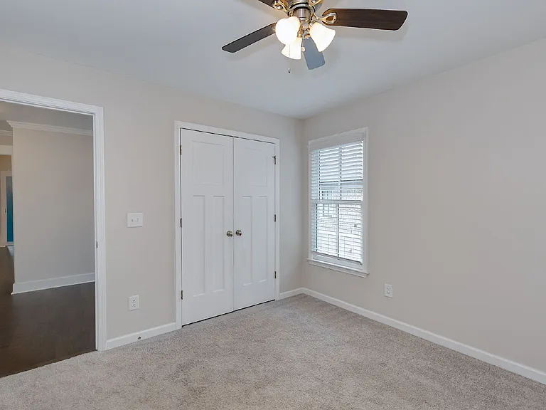 2033 Cherokee Dr — Photo 27