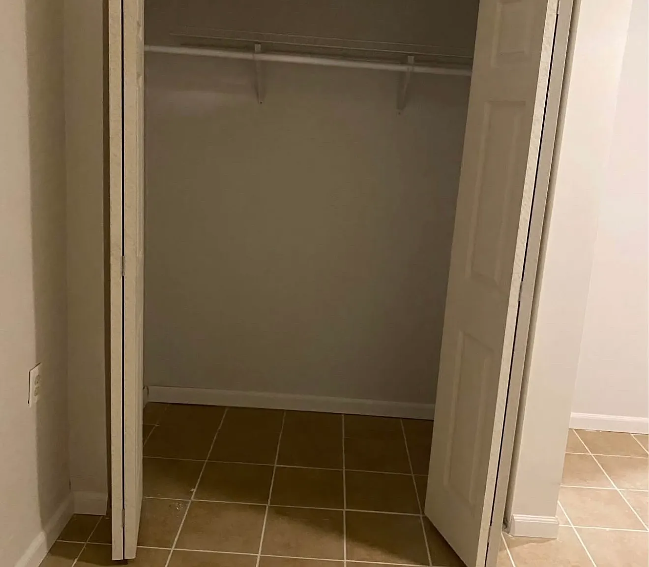 1 bed, 400 sqft, $1,400 — Photo 4
