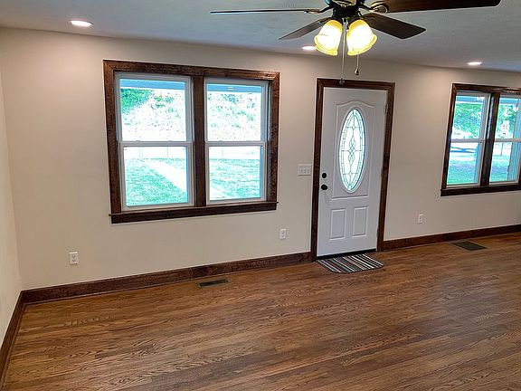 View of front door living rm