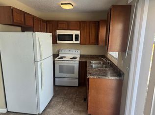 6817 Fremont Pike APT 4, Perrysburg, OH 43551