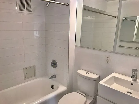 Rented by Stonehenge NYC LLC | media 4