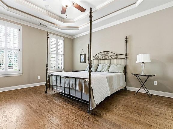 4th image of 2901 Gateland Sq