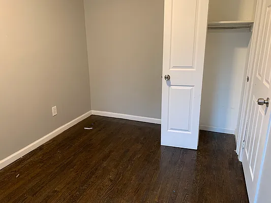 Rented by Bruma Realty LLC | media 8