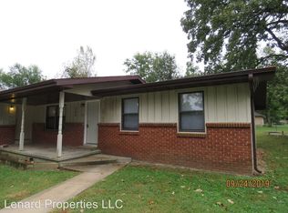 202 W Sycamore St, Nixa, MO 65714