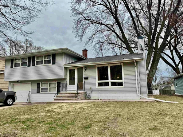 841 Raymond St, Green Bay, WI 54304