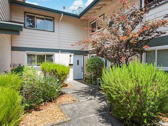 2nd image of 1146 Terra Nova Blvd