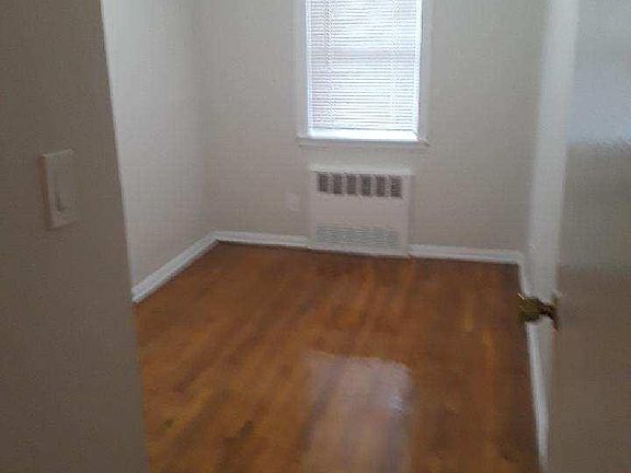 5th image of 1325 E 65th St Floor 1
