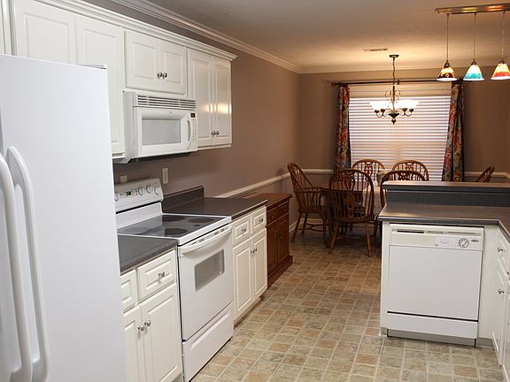 3rd image of 190 Sudlow Hills Ct