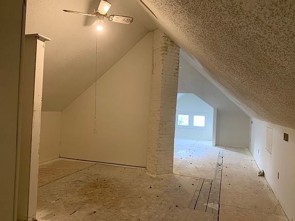 2nd image of 423 N Berwick Ave