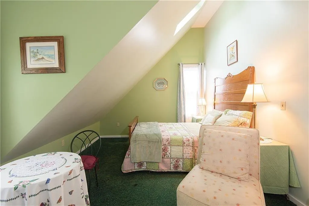 1 bed, 500 sqft, $1,300 — Photo 3
