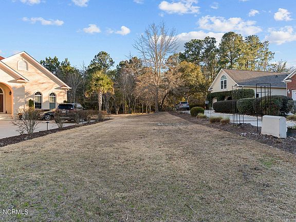 3rd image of 495 Kingswood Court SE