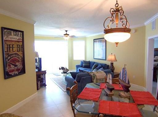 5th image of 275 NW Flagler Ave #7-405