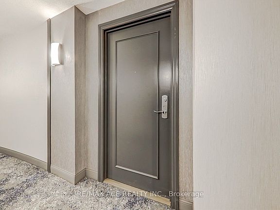 4th image of 18 Valley Woods Rd #605