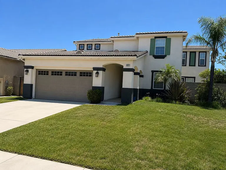 15121 Holiday Dr — Photo 3