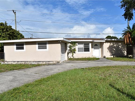 5th image of 1309 Breeze Ln
