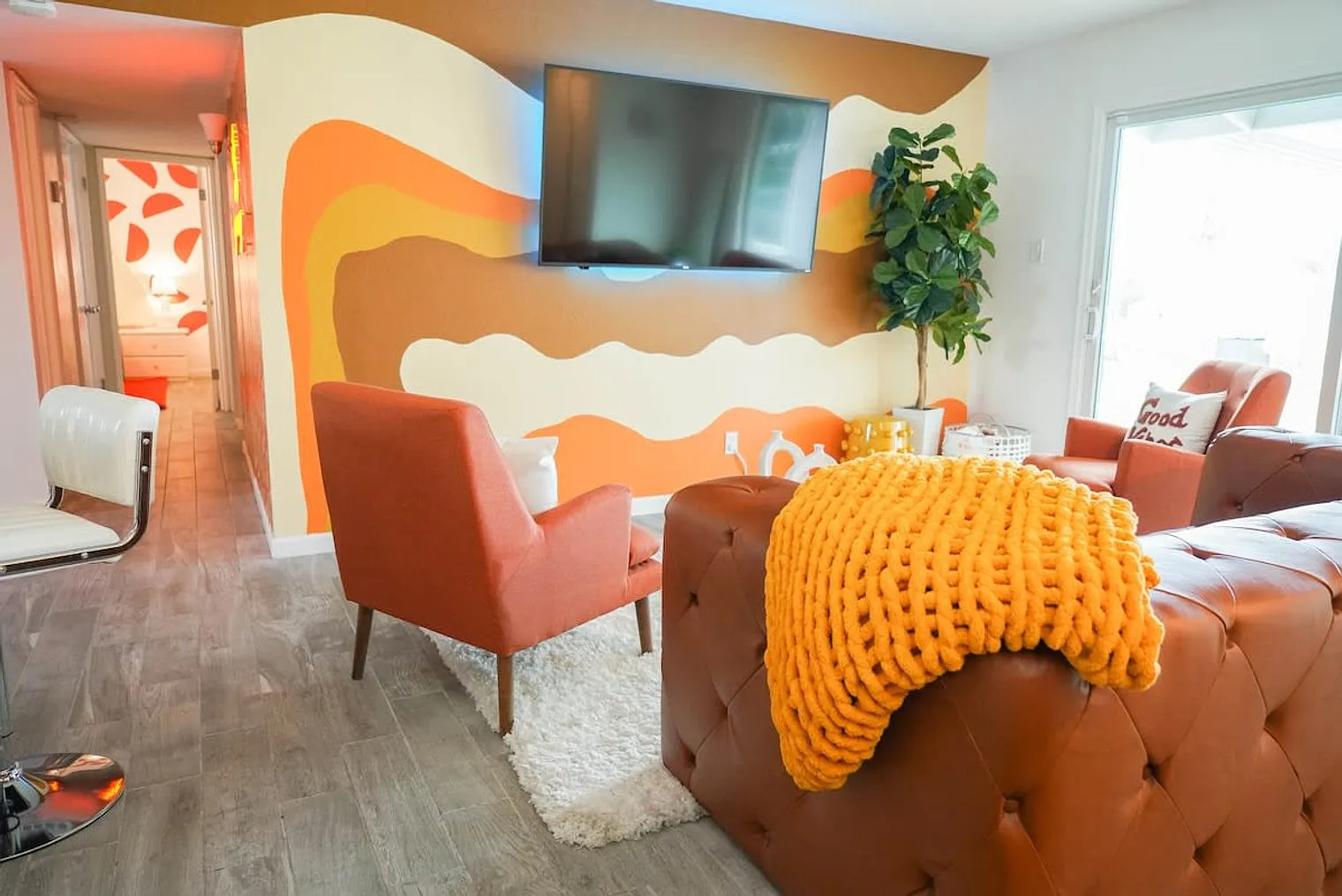 4 bed, 3.0 bath, 1991 sqft, $5,104 — Photo 1