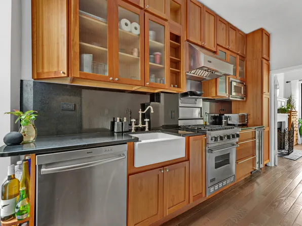 72 East 93rd Street image 7 of 16