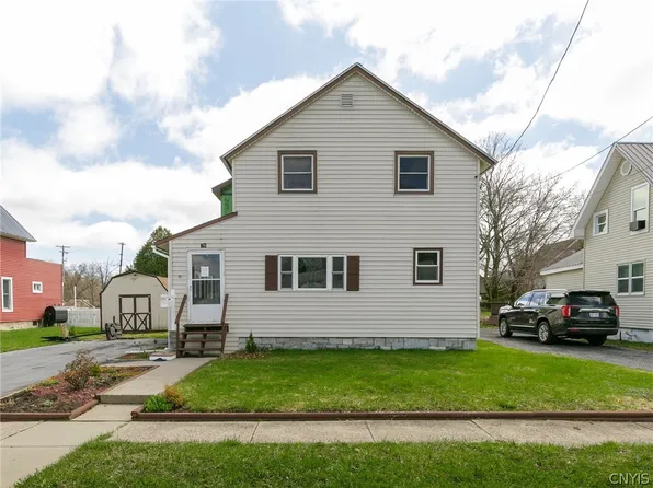 79 Parker St, Gouverneur, NY 13642