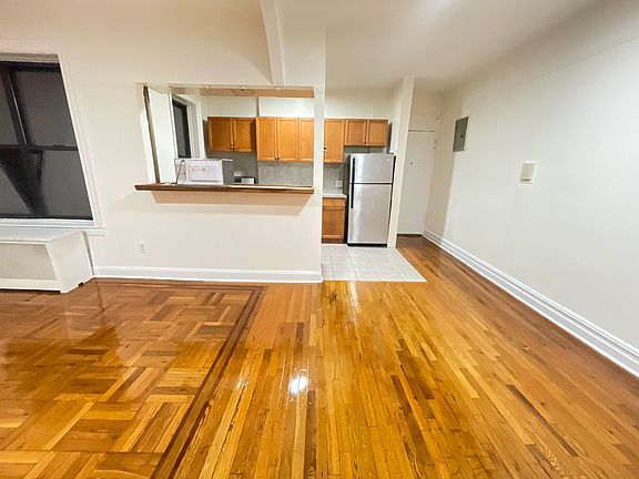 2nd image of 45-32 44th St #4F