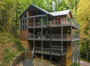 5175 Riversong Way, Sevierville, TN 37876