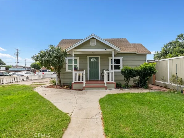 926 E Pine St, Santa Ana, CA 92701