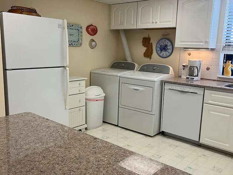 Washer & dryer in unit
