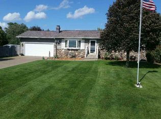 7204 Wolf Rd, Colona, IL 61241