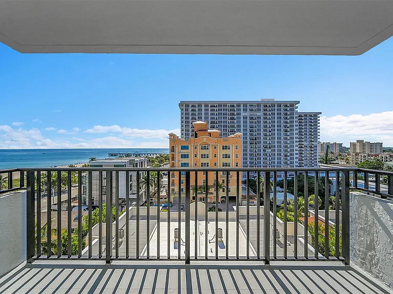 525 N Ocean Blvd #919 — Photo 20