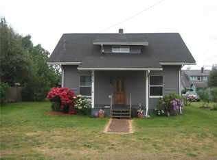 915 W Young St, Elma, WA 98541