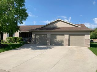 4319 Springfield Ct, Manitowoc, WI 54220