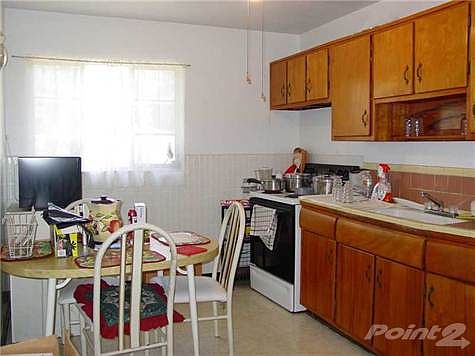 3rd image of 3035 W Helen Ave