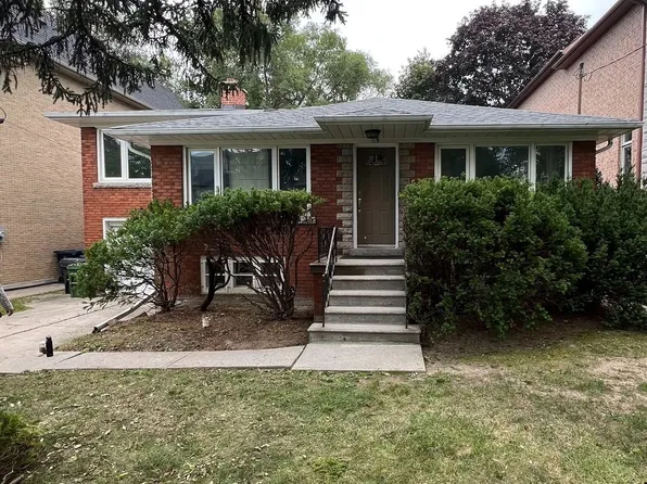 119 Caribou Rd, Toronto, ON M5N 2B1