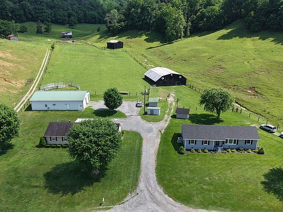 3rd image of 1358 Dry Branch Rd