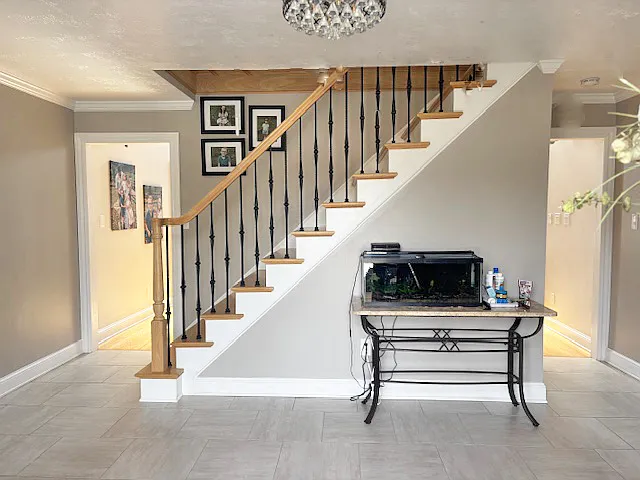 120 Marlboro Dr — Photo 2