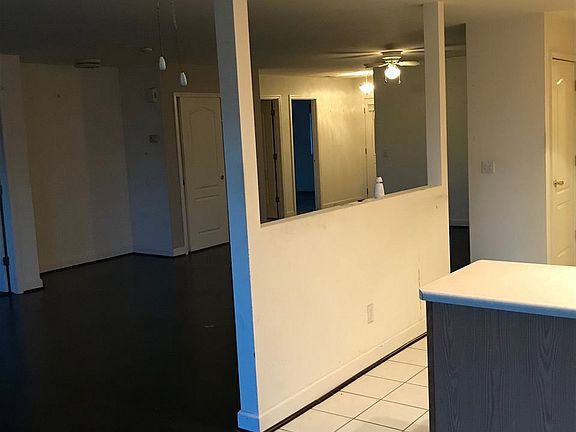 4th image of 333 Pinecrest Dr