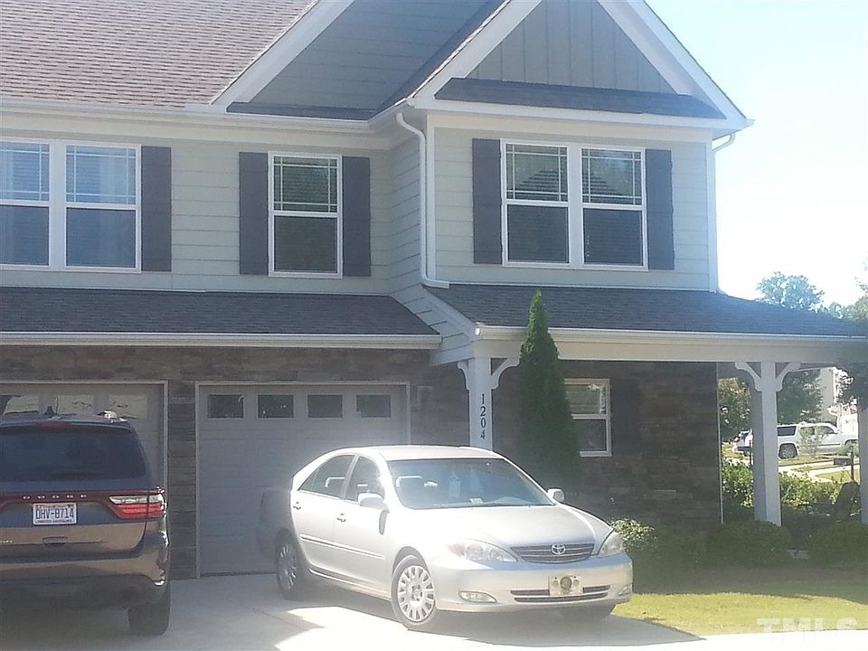 1st image of 1204 Bartlett Cir #000