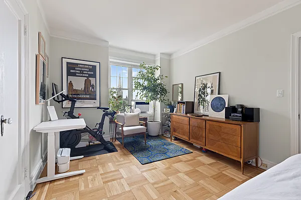 Sold by Compass | media 6