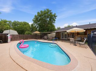 520 Thompson Dr, Saginaw, TX 76179