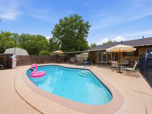 520 Thompson Dr, Saginaw, TX 76179