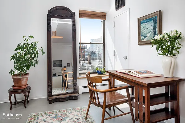 Sold by Sotheby's International Realty | media 2